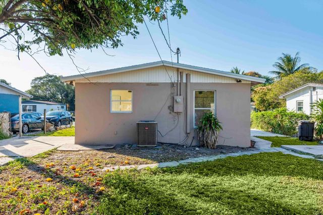 1349 9th Street, West Palm Beach, FL 33401