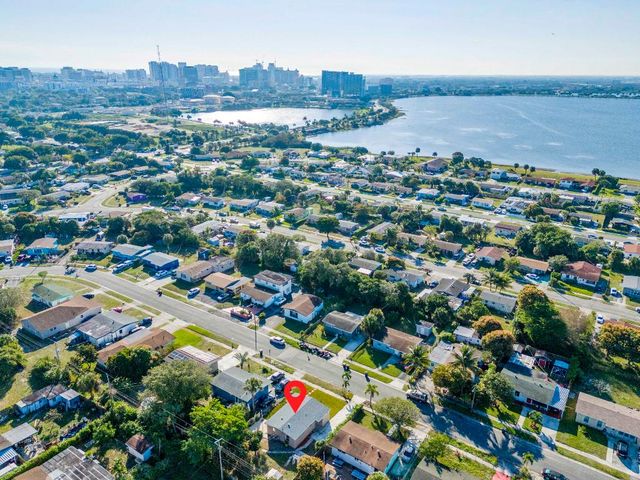 1349 9th Street, West Palm Beach, FL 33401