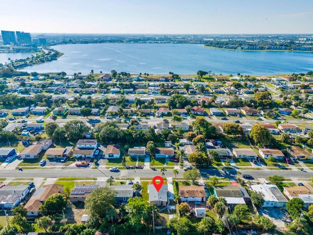 1349 9th Street, West Palm Beach, FL 33401
