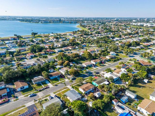 1349 9th Street, West Palm Beach, FL 33401