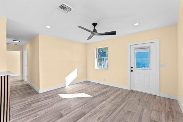 1349 9th Street, West Palm Beach, FL 33401