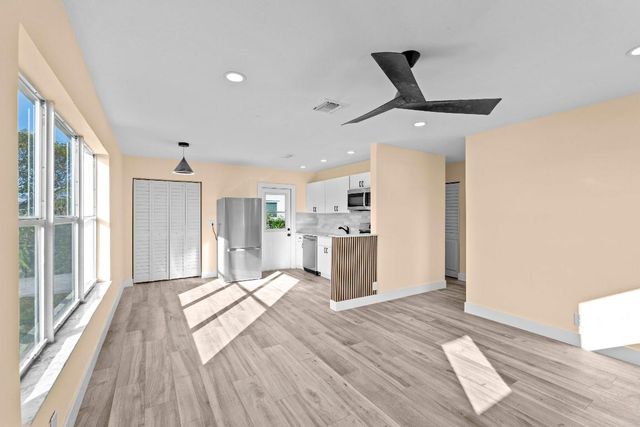 1349 9th Street, West Palm Beach, FL 33401