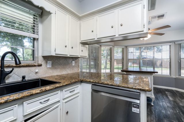 1506 Running Bear Trail, Crosby, TX 77532