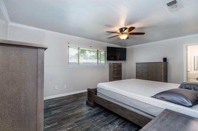 1506 Running Bear Trail, Crosby, TX 77532
