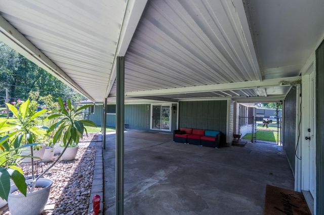 1506 Running Bear Trail, Crosby, TX 77532