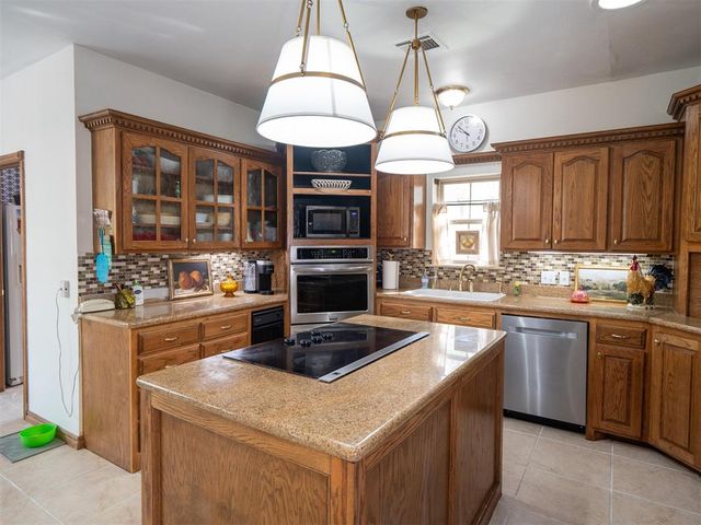 342420 E 1070 Road, Shawnee, OK 74855