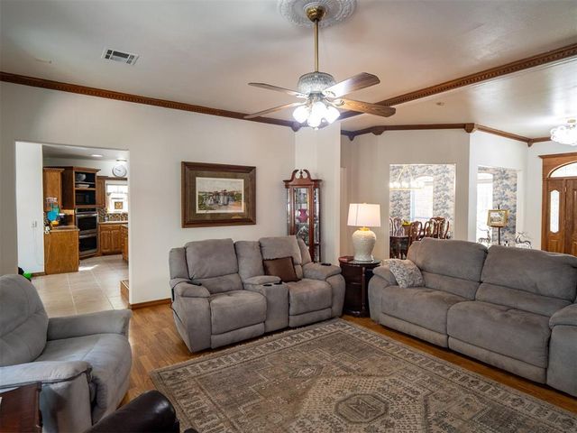342420 E 1070 Road, Shawnee, OK 74855