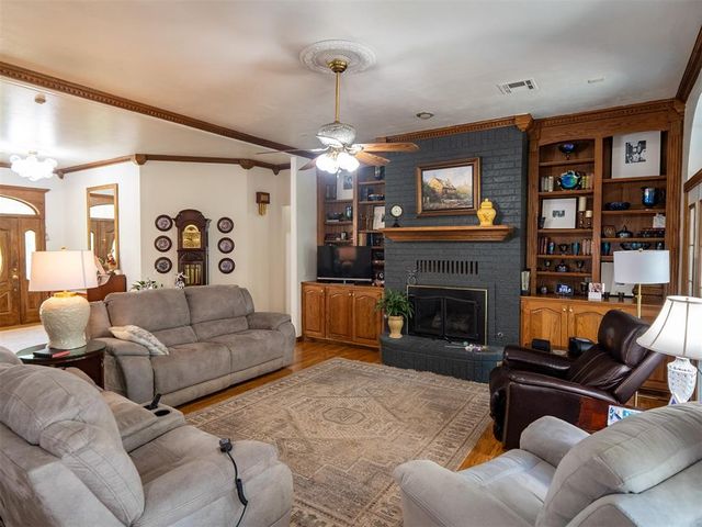 342420 E 1070 Road, Shawnee, OK 74855