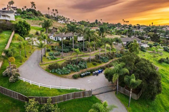 1567 Monte Vista Drive, Vista, CA 92084