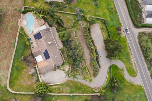 1567 Monte Vista Drive, Vista, CA 92084