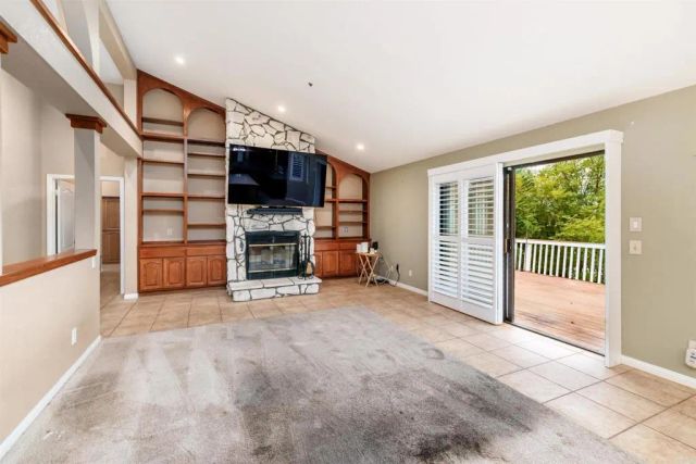 1567 Monte Vista Drive, Vista, CA 92084