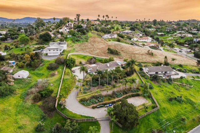 1567 Monte Vista Drive, Vista, CA 92084