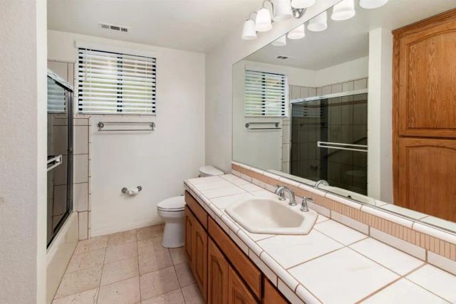 1567 Monte Vista Drive, Vista, CA 92084