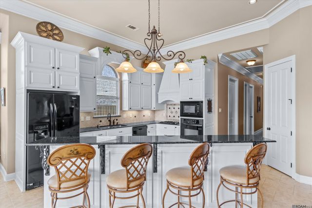 18402 Bellingrath Lakes Ave, Greenwell Springs, LA 70739