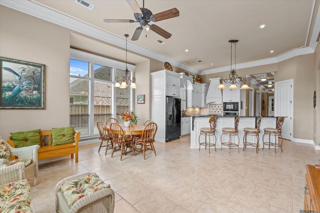 18402 Bellingrath Lakes Ave, Greenwell Springs, LA 70739