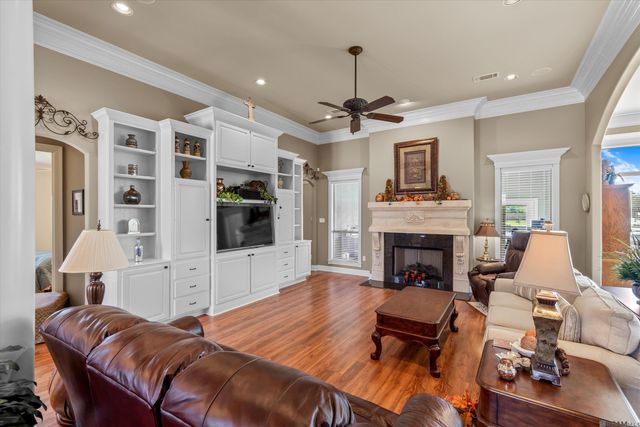 18402 Bellingrath Lakes Ave, Greenwell Springs, LA 70739