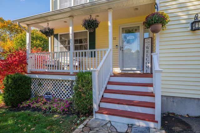 52 Oakland Court, Meriden, CT 06450