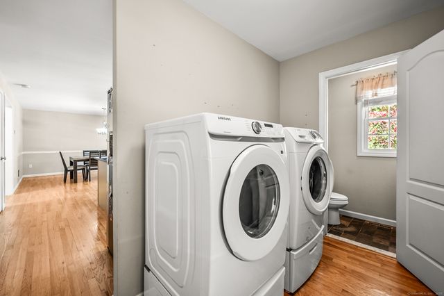 52 Oakland Court, Meriden, CT 06450