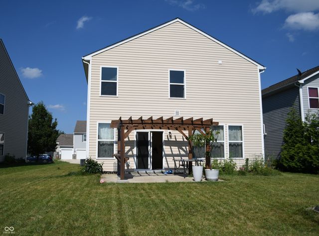 3274 Rolling Hill Drive, Columbus, IN 47201