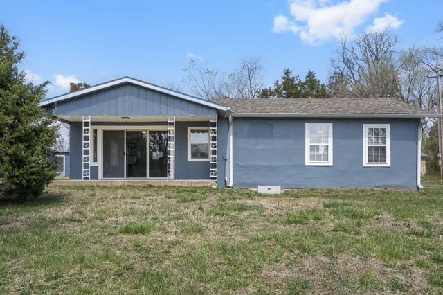 6495 Us Highway 160, Walnut Shade, MO 65771