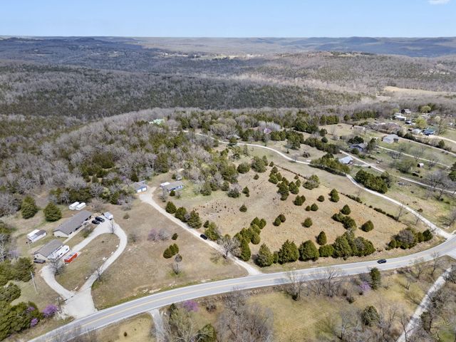 6495 Us Highway 160, Walnut Shade, MO 65771