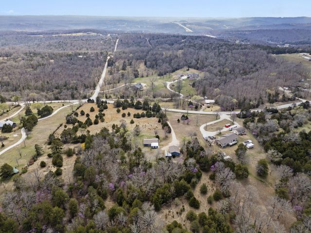 6495 Us Highway 160, Walnut Shade, MO 65771