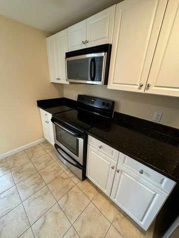 8 Museum Way 416, Cambridge, MA 02141