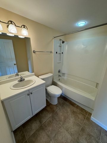 8 Museum Way 416, Cambridge, MA 02141