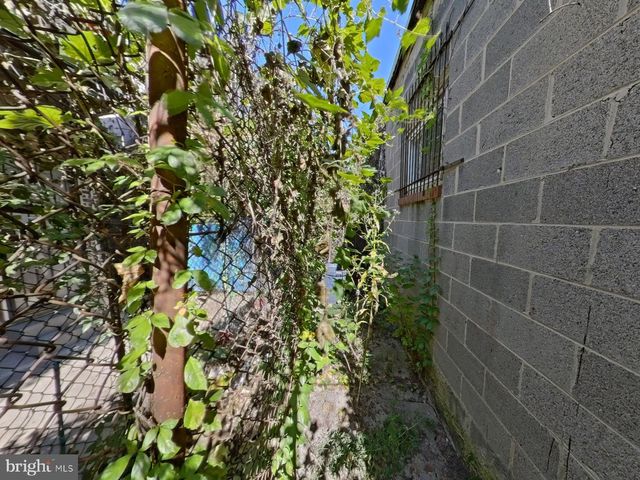 4240 N 15TH ST, Philadelphia, PA 19140