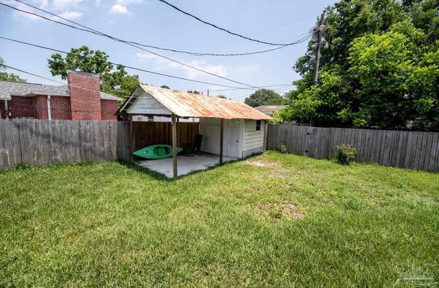412 Labree Rd, Pensacola, FL 32507