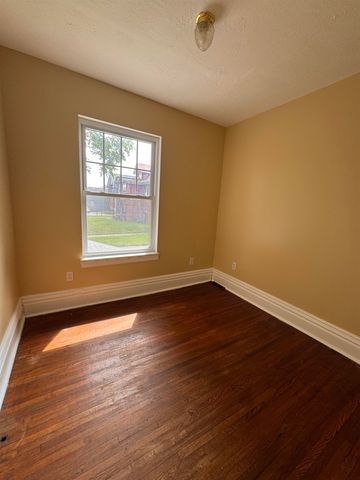 933 7th Street, Huntington, WV 25701