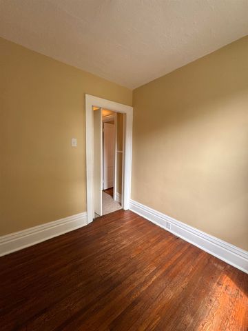 933 7th Street, Huntington, WV 25701