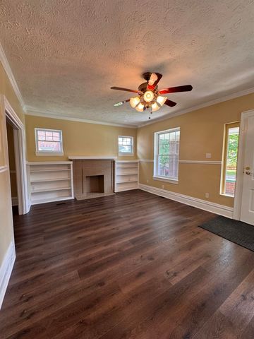 933 7th Street, Huntington, WV 25701