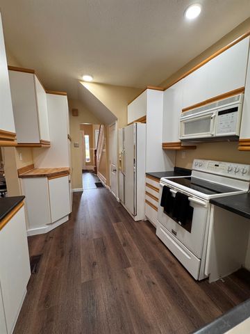 933 7th Street, Huntington, WV 25701