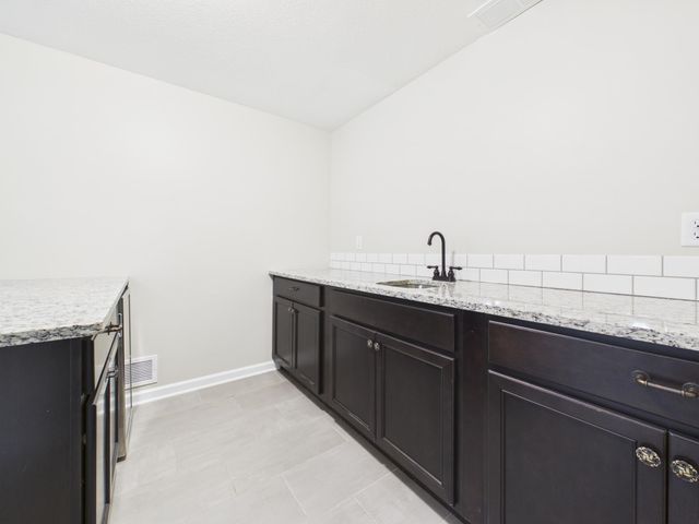 2101 N Woodard St., Derby, KS 67037