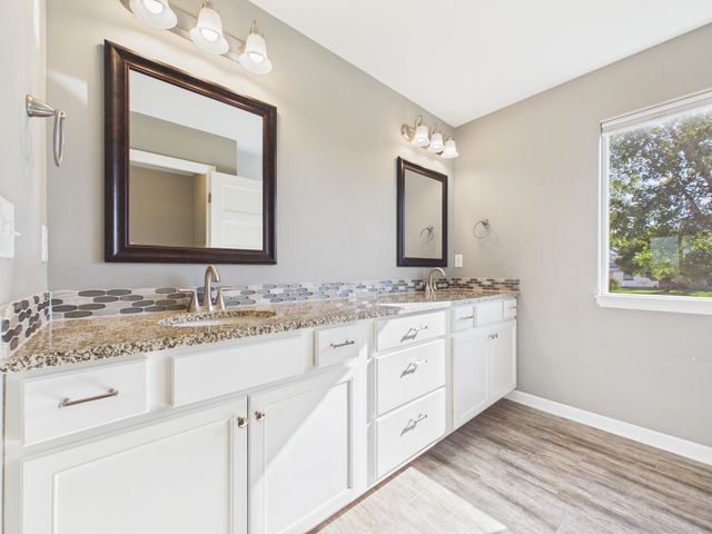 2101 N Woodard St., Derby, KS 67037