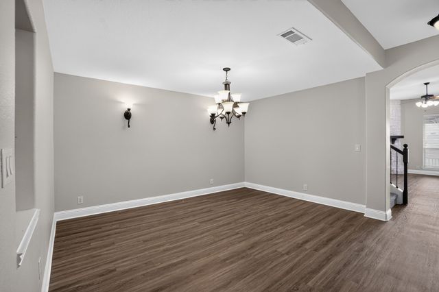 5252 Smokey Ridge Drive, Fort Worth, TX 76123