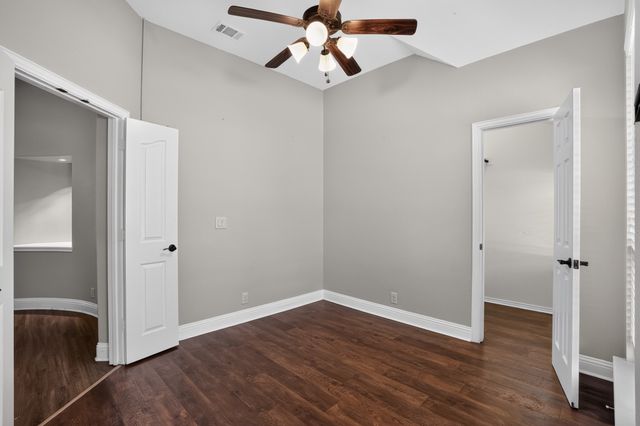 5252 Smokey Ridge Drive, Fort Worth, TX 76123