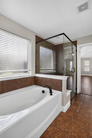 5252 Smokey Ridge Drive, Fort Worth, TX 76123