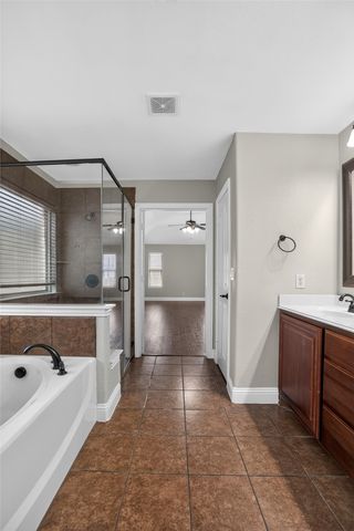 5252 Smokey Ridge Drive, Fort Worth, TX 76123