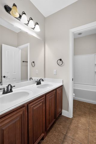 5252 Smokey Ridge Drive, Fort Worth, TX 76123