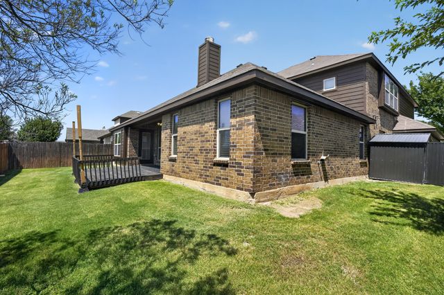5252 Smokey Ridge Drive, Fort Worth, TX 76123