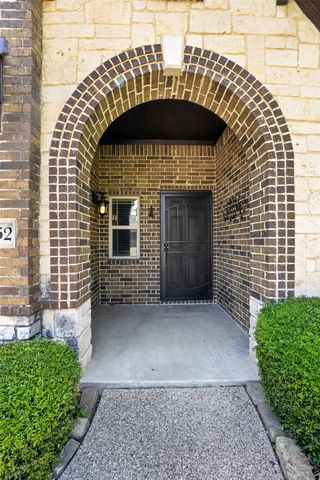 5252 Smokey Ridge Drive, Fort Worth, TX 76123