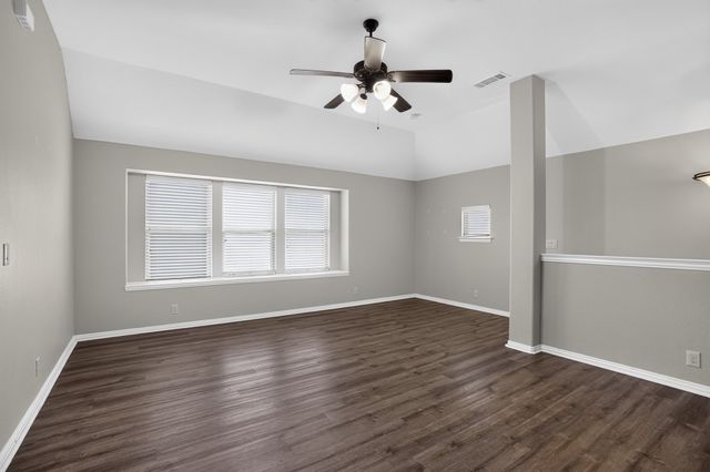 5252 Smokey Ridge Drive, Fort Worth, TX 76123