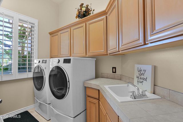 741 W AZALEA Drive, Chandler, AZ 85248