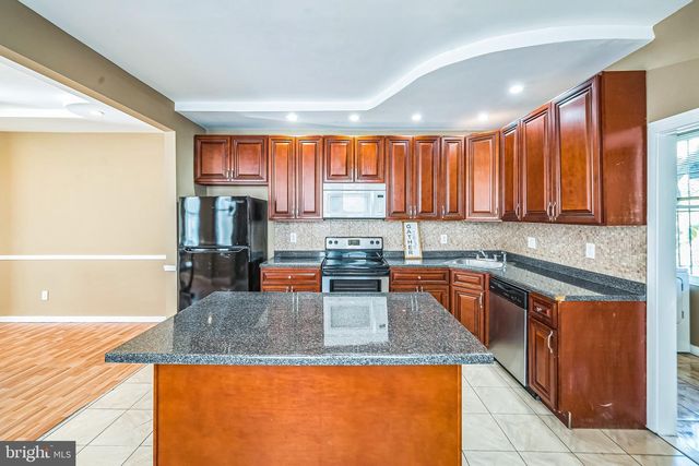 3817 HAVERFORD AVE, Philadelphia, PA 19104