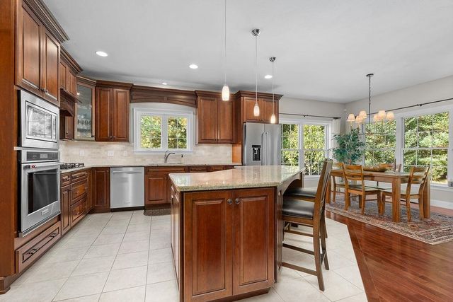 6 Swan Circle, Concord, NH 03301