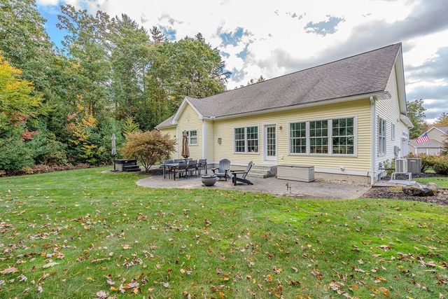 6 Swan Circle, Concord, NH 03301