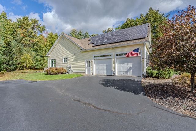 6 Swan Circle, Concord, NH 03301