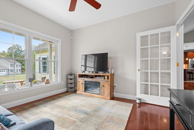 6 Swan Circle, Concord, NH 03301
